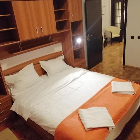 Apartament Athenee Palace ブカレスト エクステリア 写真